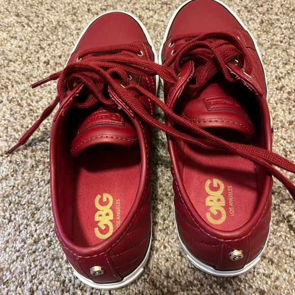 GBG Los Angeles Red Sneakers Low-Top Lace-Up - Picture 5 of 7